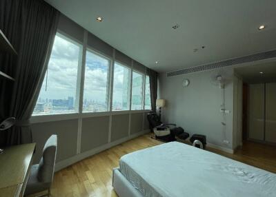 3 Bedroom For Sale in Millennium Residence - Asoke