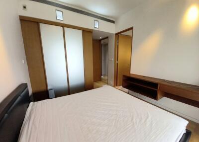 2 Bedroom For Rent in The Met Sathorn