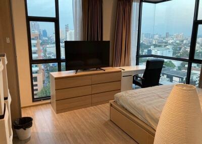 2 Bedroom Condo For Rent in Rhythm Ekkamai