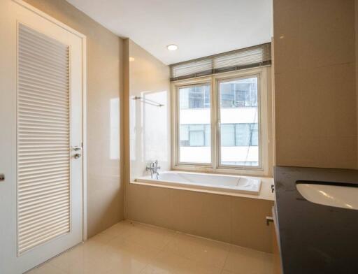 Hampton  4 Bedroom Condo For Rent in Thonglor