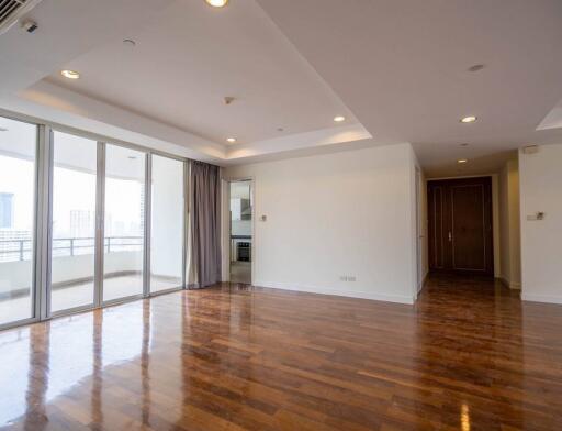 Hampton  4 Bedroom Condo For Rent in Thonglor