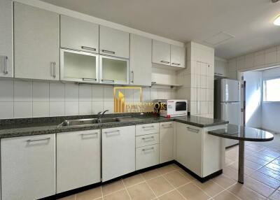 Spacious 3 Bedroom Apartment in Phrom Phong