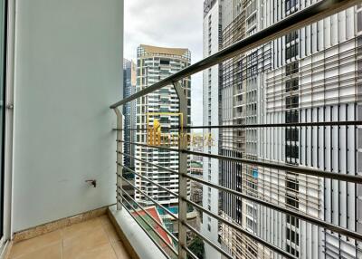 Spacious 3 Bedroom Apartment in Phrom Phong