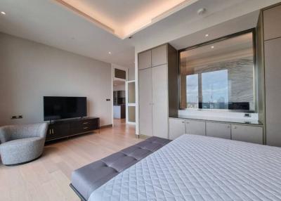 The Residences At Mandarin Oriental Bangkok  3 Bedroom Super Luxury Condo For Rent