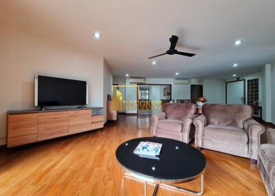 Spacious 3 Bedroom Apartment in Sathorn