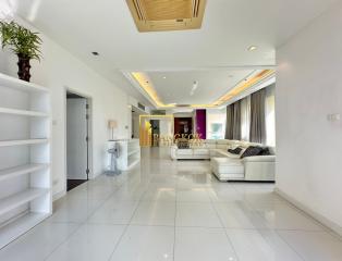 Sukhumvit City Resort  Spacious 4 Bedroom Condo For Rent in Nana