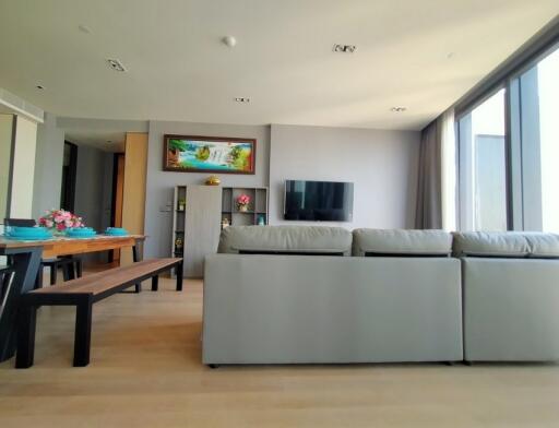 Beatniq  Uber Modern 2 Bedroom Duplex Condo For Rent in Thonglor