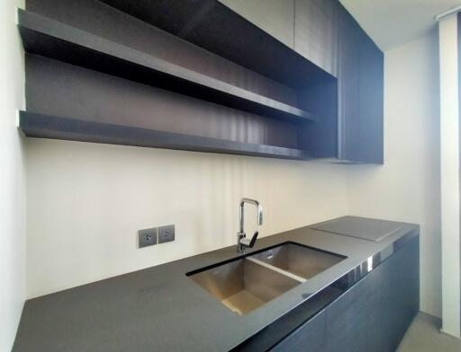 Beatniq  Uber Modern 2 Bedroom Duplex Condo For Rent in Thonglor