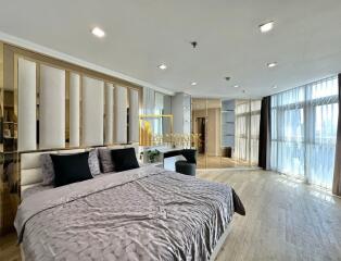 Belle Grand  Elegant 3 Bedroom Duplex Condo Near Central Rama 9