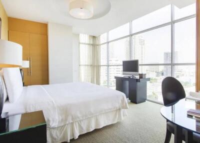 2 Bedroom Luxury Serviced Apartment in Sathorn