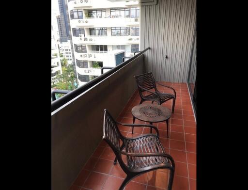 Waterford Park  Comfortable 2 Bedroom Condo in Thonglor