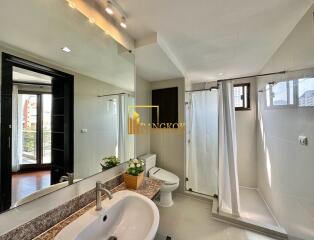 Renovated 1 Bedroom Apartment in Trendy Thong Lo