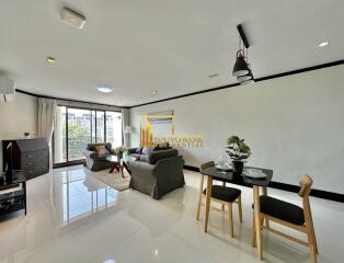 Renovated 1 Bedroom Apartment in Trendy Thong Lo