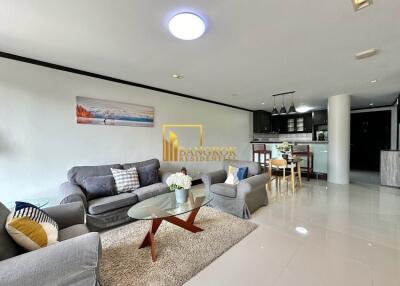 Renovated 1 Bedroom Apartment in Trendy Thong Lo