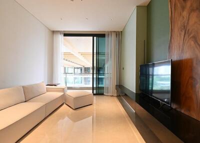 Sindhorn Residence  Contemporary 1 Bedroom Luxury Condo For Rent