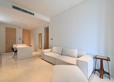 Sindhorn Residence  Contemporary 1 Bedroom Luxury Condo For Rent