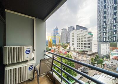 Pearl Garden  Cozy 2 Bedroom Condo For Rent in Silom