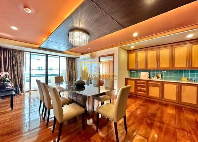 Las Colinas  Stylish 3 Bedroom Property For Sale in Asoke