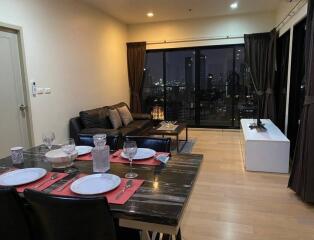 Noble Reveal  Comfortable 2 Bedroom Condo in Ekkamai