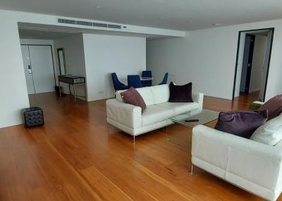 Somkid Garden  Stunning 3 Bedroom Luxury Condo For Sale in Chidlom