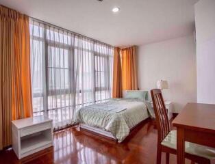 Waterford Park  Spacious 2 Bedroom Pet Friendly Condo For Rent in Thonglor