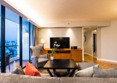 3 Bedroom Riverside Serviced Apartment For Rent in Sathorn