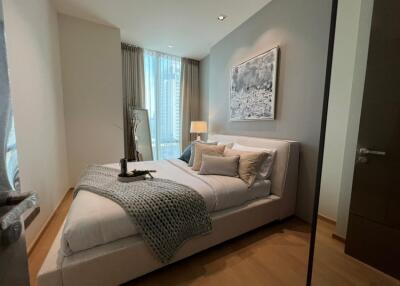 28 Chidlom  2 Bedroom Luxury Condo For Rent