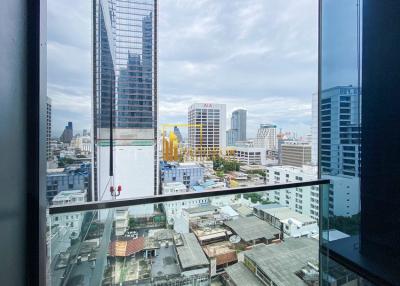 Ashton Silom  Cozy 1 Bedroom Condo For Sale in Popular Area