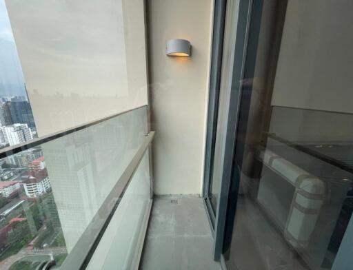 The Esse Asoke  1 Bedroom Luxury Condo For Sale