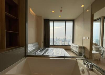 The Esse Asoke  1 Bedroom Luxury Condo For Sale