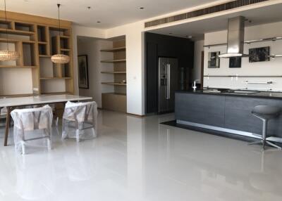 Emporio Place  3 Bedroom Condo For Rent & Sale in Phrom Phong