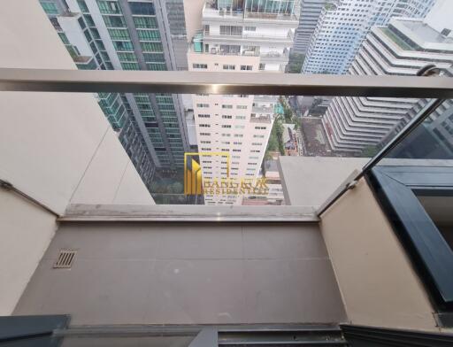 The Esse Asoke  1 Bedroom Condo For Rent