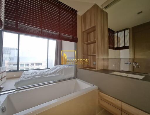 The Esse Asoke  1 Bedroom Condo For Rent