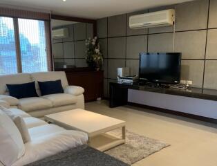 2 Bedroom Condo For Rent in Pearl Garden, Sathorn