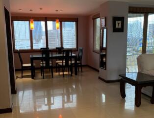 2 Bedroom Condo For Rent in Pearl Garden, Sathorn