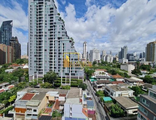 1 Bedroom Apartment For Rent in Phrom Phong