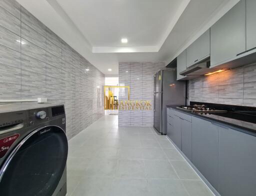 1 Bedroom Apartment For Rent in Phrom Phong