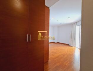 3 Bedroom For Rent in Baan Suan Plu Condo Sathorn