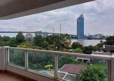 3 Bedroom For Rent And Sale in Riverside Tower 2