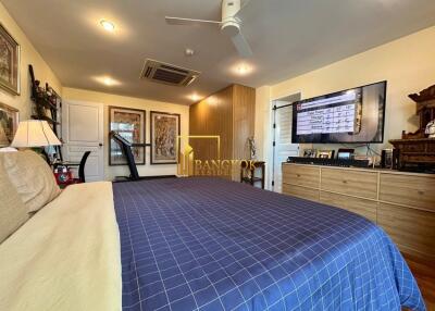 Baan Ananda  3 Bedroom Condo For Sale in Ekkamai