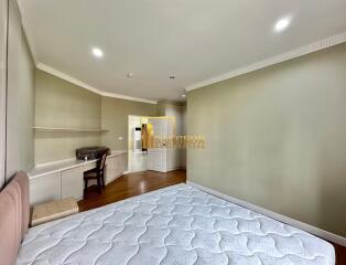 Spacious 2 Bedroom Apartment in Trendy Thong Lo Area