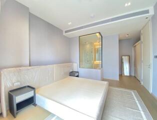 1 Bedroom For Rent in The Strand Thonglor
