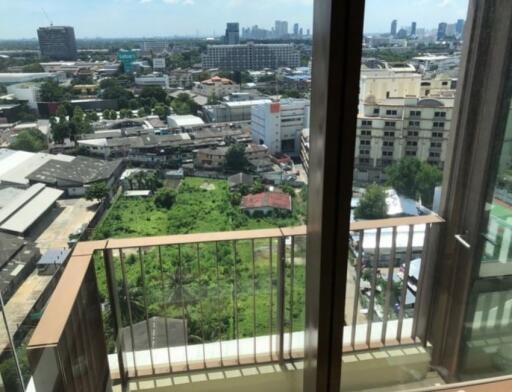 1 Bedroom Duplex Condo For Rent in Emporio Place, Phrom Phong