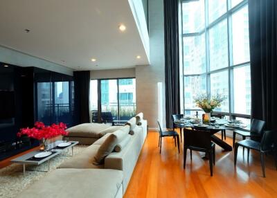 3 Bedroom Duplex For Sale in Bright Sukhumvit 24