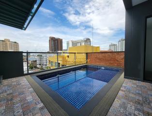 6 Bedroom Duplex For Sale in Penthouse Condominium 3, Ekkamai