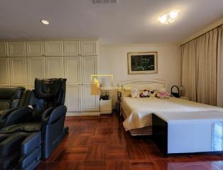 3 Bedroom House For Sale in Sathorn