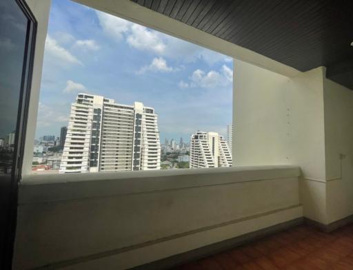 4 Bedroom For Rent in Mano Tower, Phrom Phong