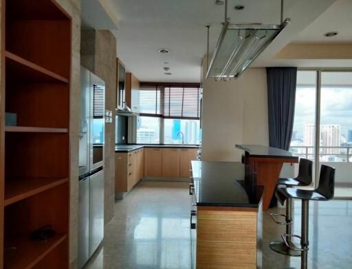 3 Bedroom For Rent in Hampton Thonglor