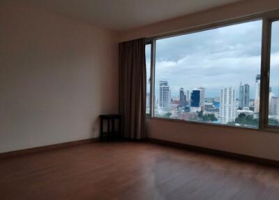 3 Bedroom For Rent in Hampton Thonglor