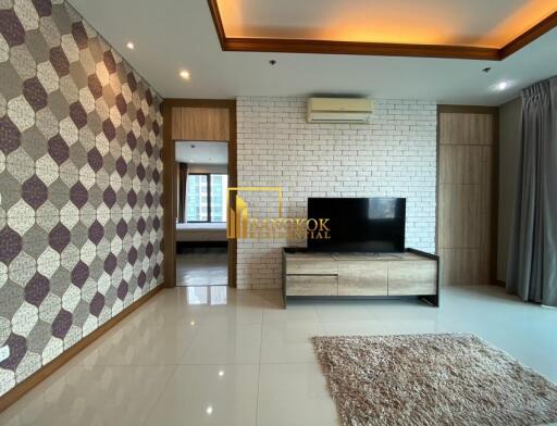 Villa Asoke  2 Bedroom Condo Near MRT Phetchaburi